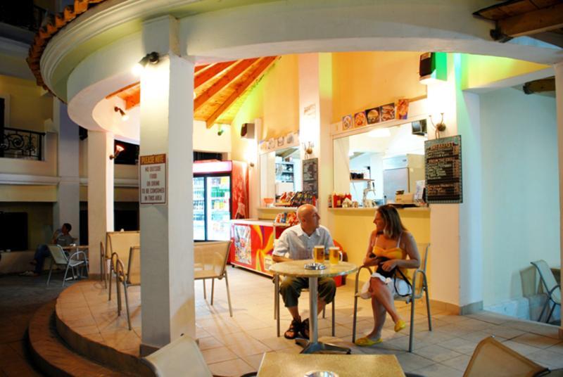 Afrodite Hotel Лаганас Екстериор снимка